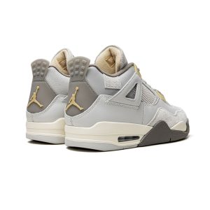 AIR JORDAN 4 CRAFT “Photon Dust”