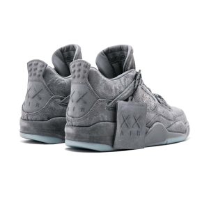 Air Jordan 4 Retro ‘KAWS x’